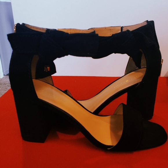 Tommy Hilfiger Black 11 Block Heel Sandal - Picture 3 of 3